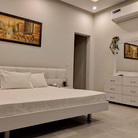 Itl Guesthouse Равалпинди Екстериор снимка