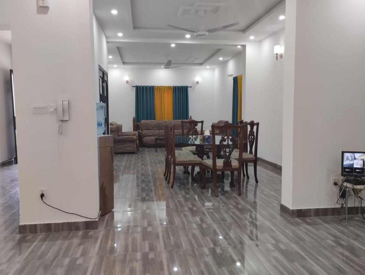 Itl Guesthouse Равалпинди Екстериор снимка