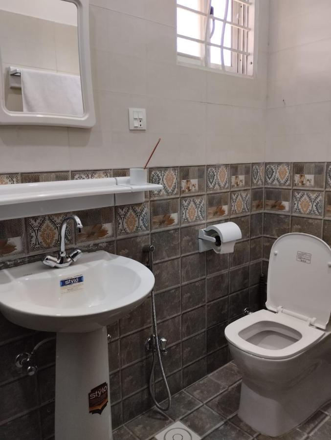 Itl Guesthouse Равалпинди Екстериор снимка