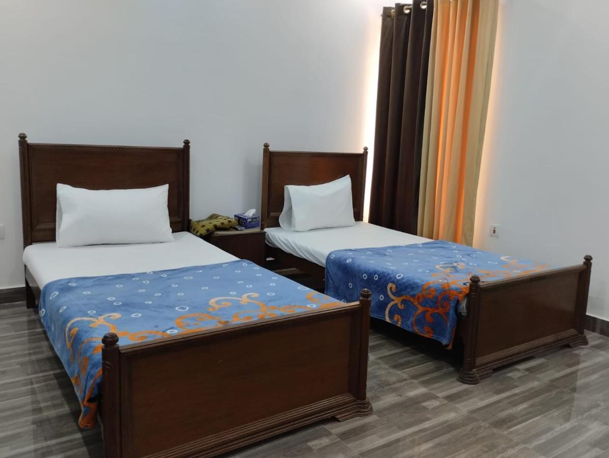 Itl Guesthouse Равалпинди Екстериор снимка