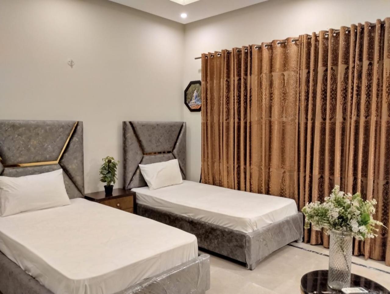 Itl Guesthouse Равалпинди Екстериор снимка